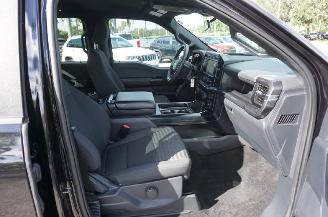 Certified 2023 Ford F150 XL w/ STX Appearance Package RWD image 3