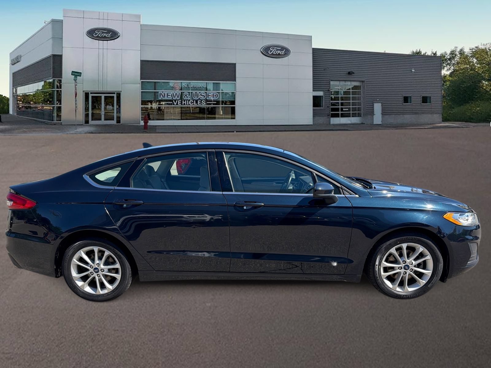 Certified 2020 Ford Fusion SE FWD image 12