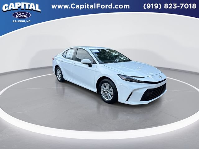Used 2025 Toyota Camry LE FWD image 2