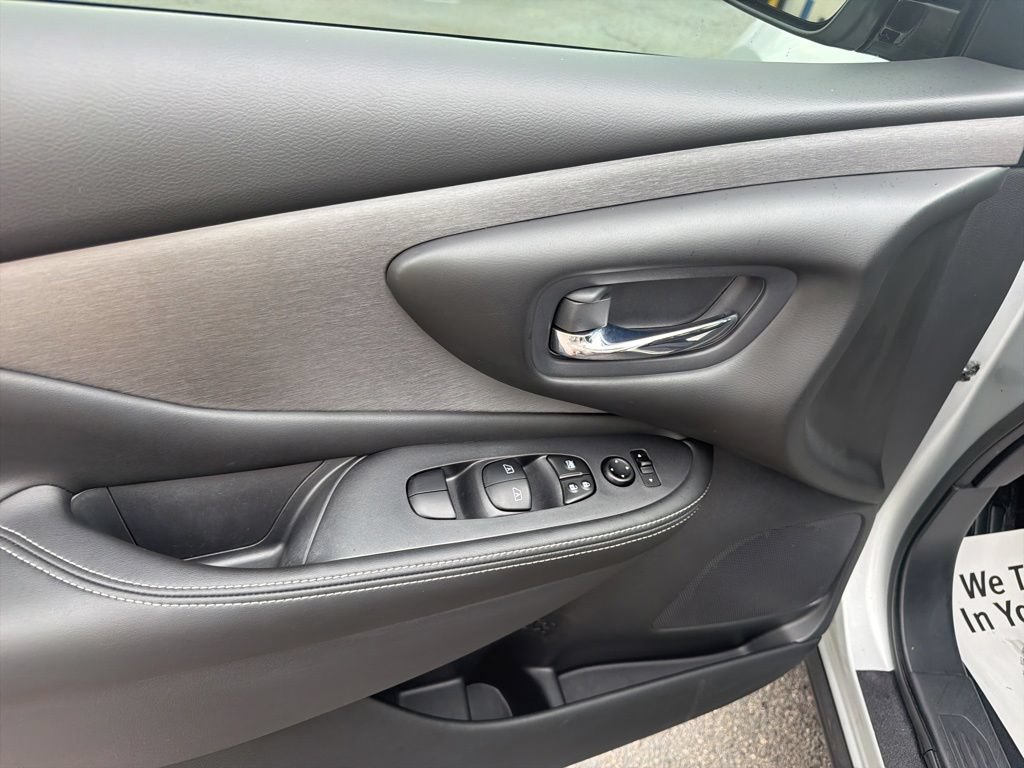 Used 2020 Nissan Murano SV AWD/4WD image 22