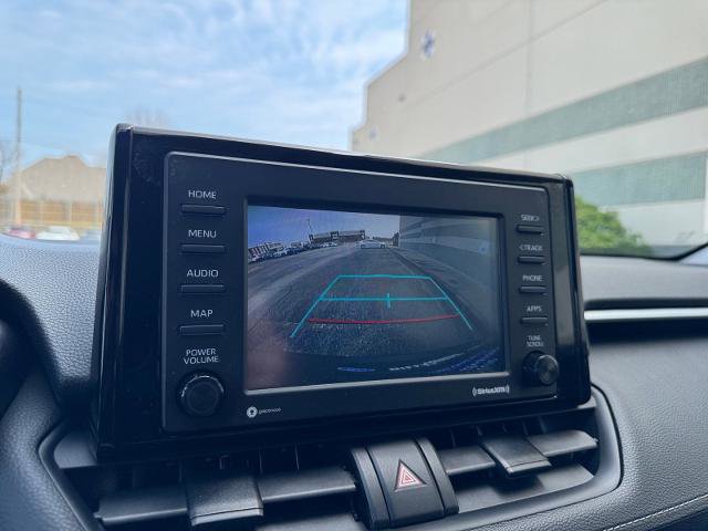 Used 2021 Toyota RAV4 XLE FWD image 27