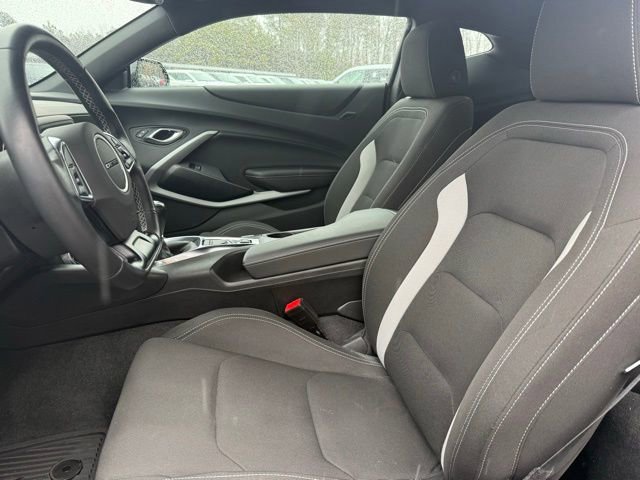 Used 2022 Chevrolet Camaro LT w/ RS Package image 9