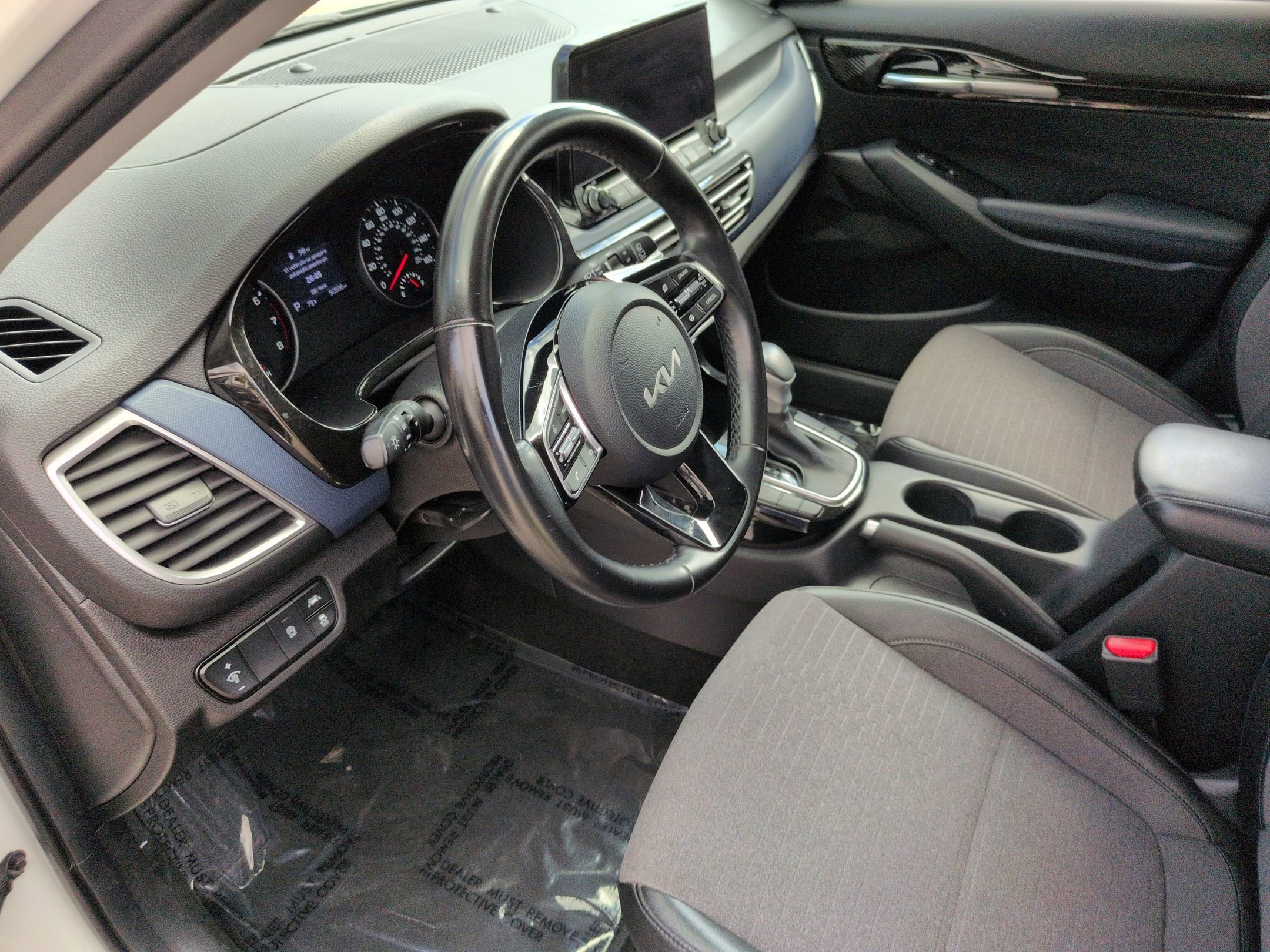 Used 2023 Kia Seltos S w/ Navigation Package image 17