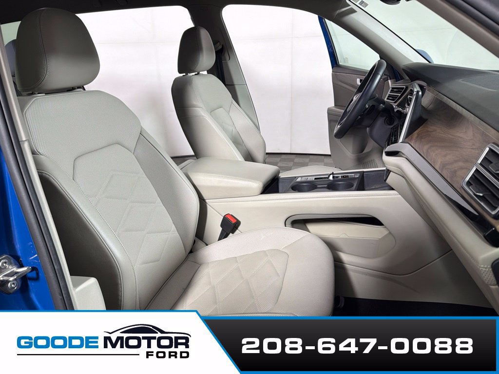 Used 2025 Volkswagen Atlas SE AWD/4WD image 24