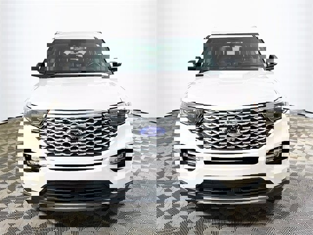 Certified 2020 Ford Explorer Platinum w/ Premium Technology Package image 8