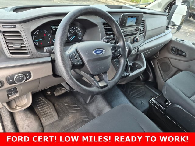 Certified 2025 Ford Transit 250 Low Roof w/ Exterior Upgrade Package RWD image 10