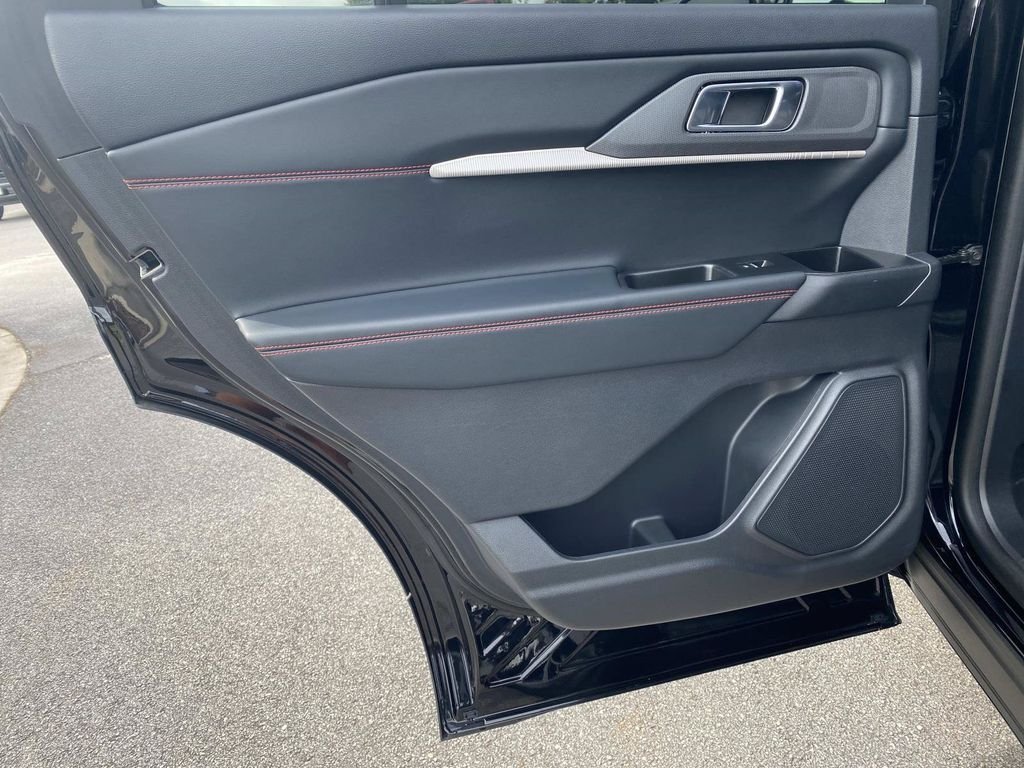 Certified 2025 Ford Explorer ST-Line w/ Premium Package RWD image 14