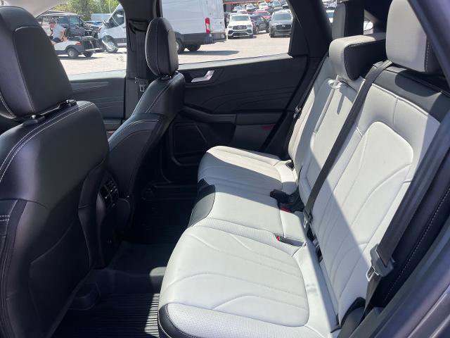 Certified 2025 Ford Escape Platinum w/ Premium Technology Package AWD/4WD image 18