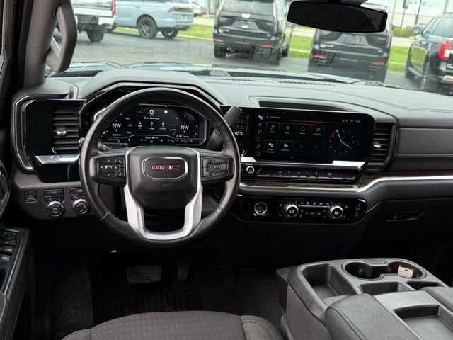 Used 2023 GMC Sierra 1500 SLE w/ Enhanced Capability Package AWD/4WD image 5