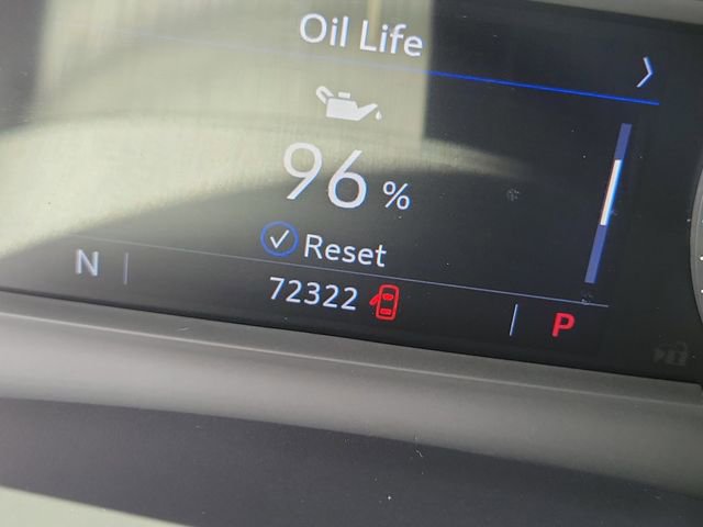 Used 2022 Cadillac XT5 Premium Luxury FWD image 16