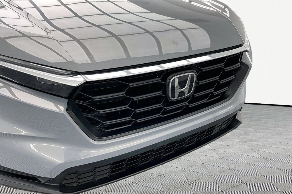 Used 2025 Honda CR-V LX image 28