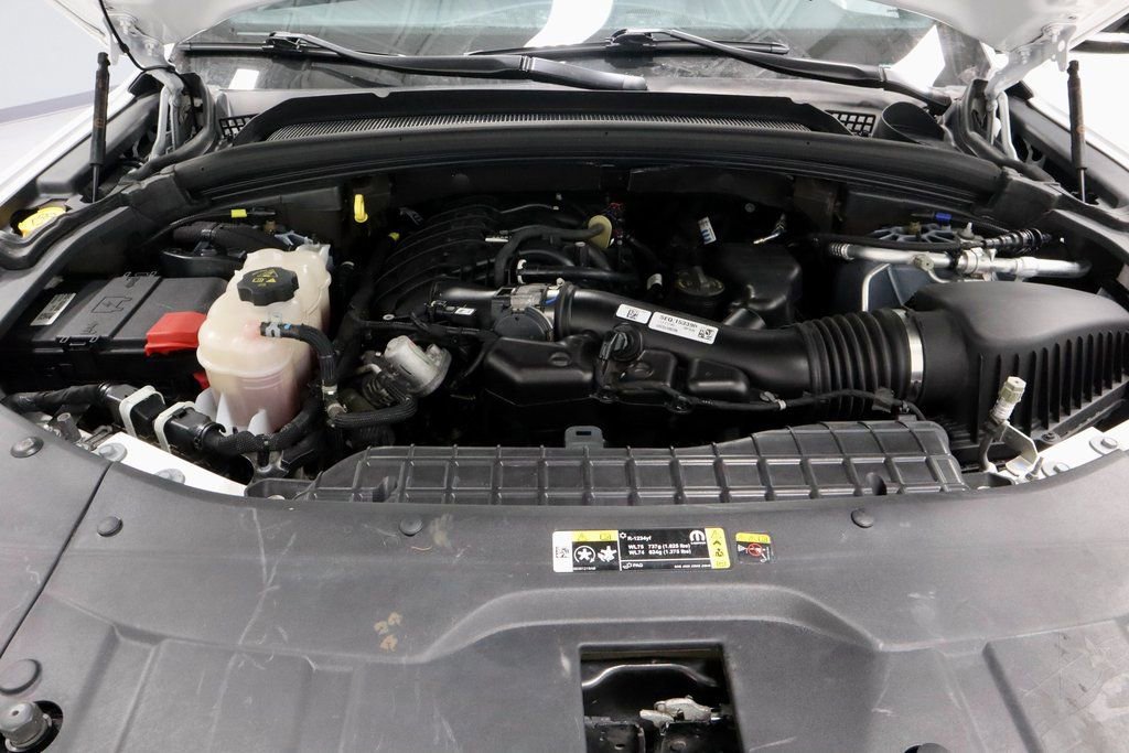 Used 2023 Jeep Grand Cherokee Overland image 18