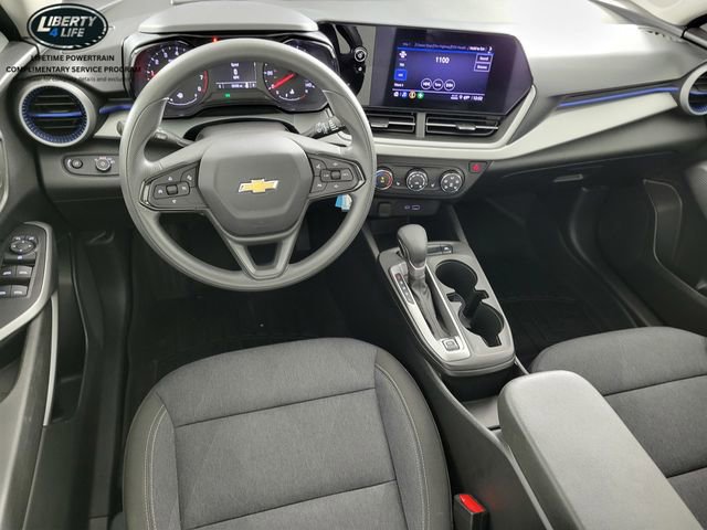 Used 2024 Chevrolet Trax LS w/ LS Convenience Package image 33