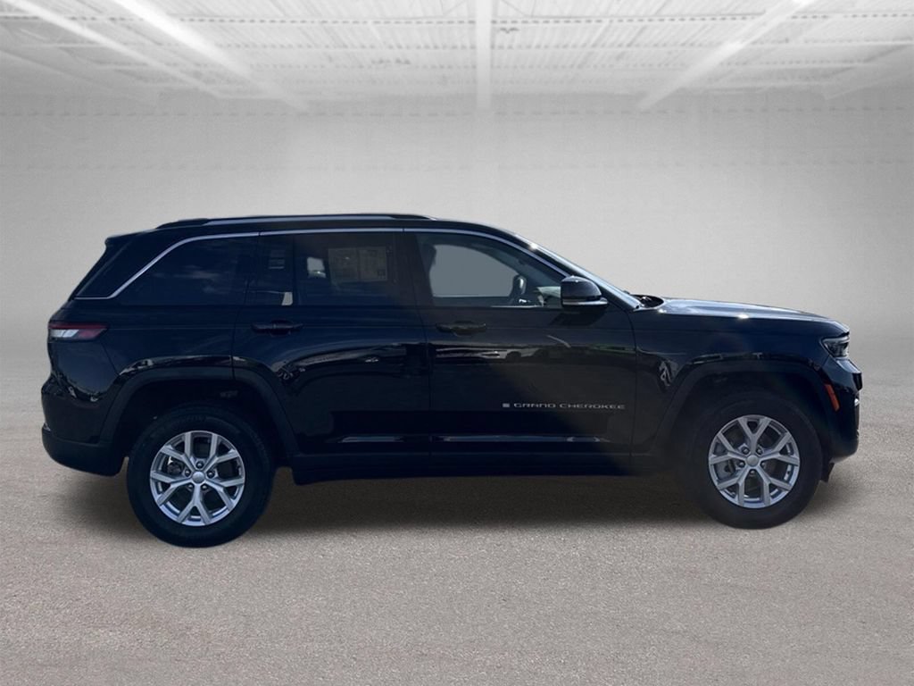 Used 2023 Jeep Grand Cherokee Limited AWD/4WD image 51