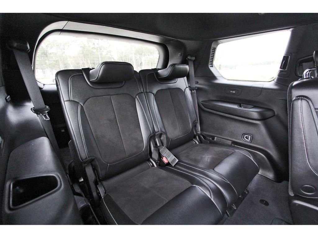 Used 2023 Jeep Grand Cherokee L Laredo image 11