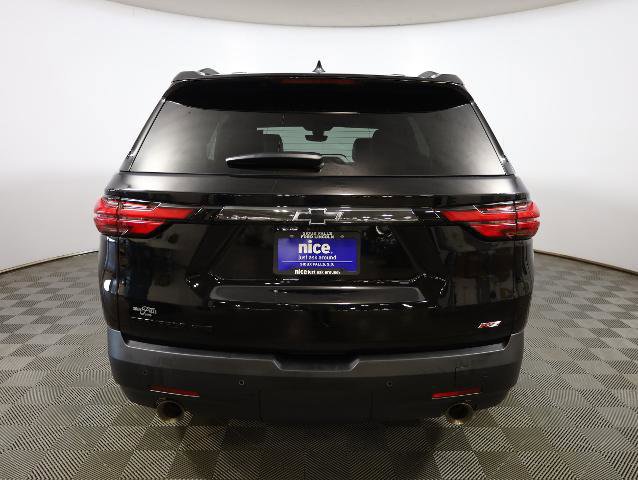 Used 2022 Chevrolet Traverse RS image 3