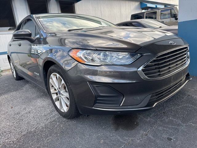 Certified 2019 Ford Fusion SE FWD image 6