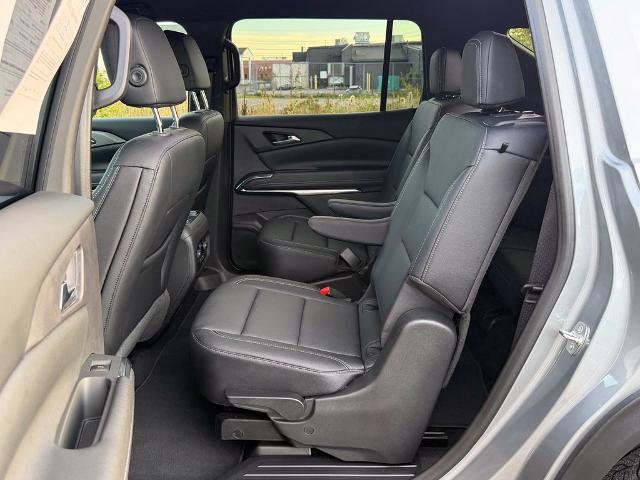 Used 2026 Chevrolet Traverse LT AWD/4WD image 15