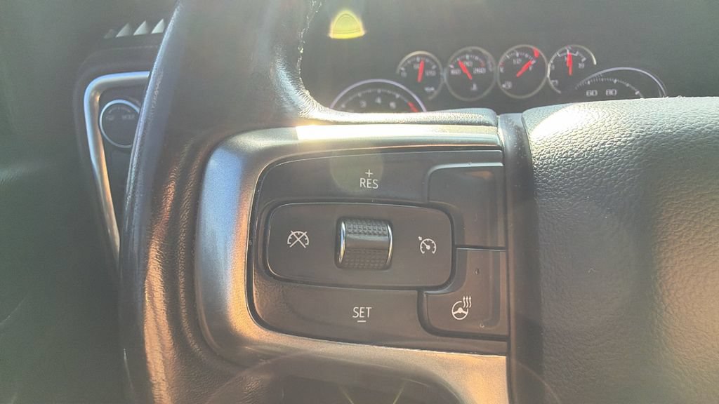 Used 2021 Chevrolet Silverado 1500 RST w/ Bed Protection Package RWD image 18