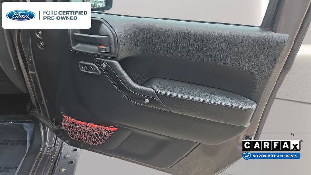 Used 2017 Jeep Wrangler Rubicon AWD/4WD image 21
