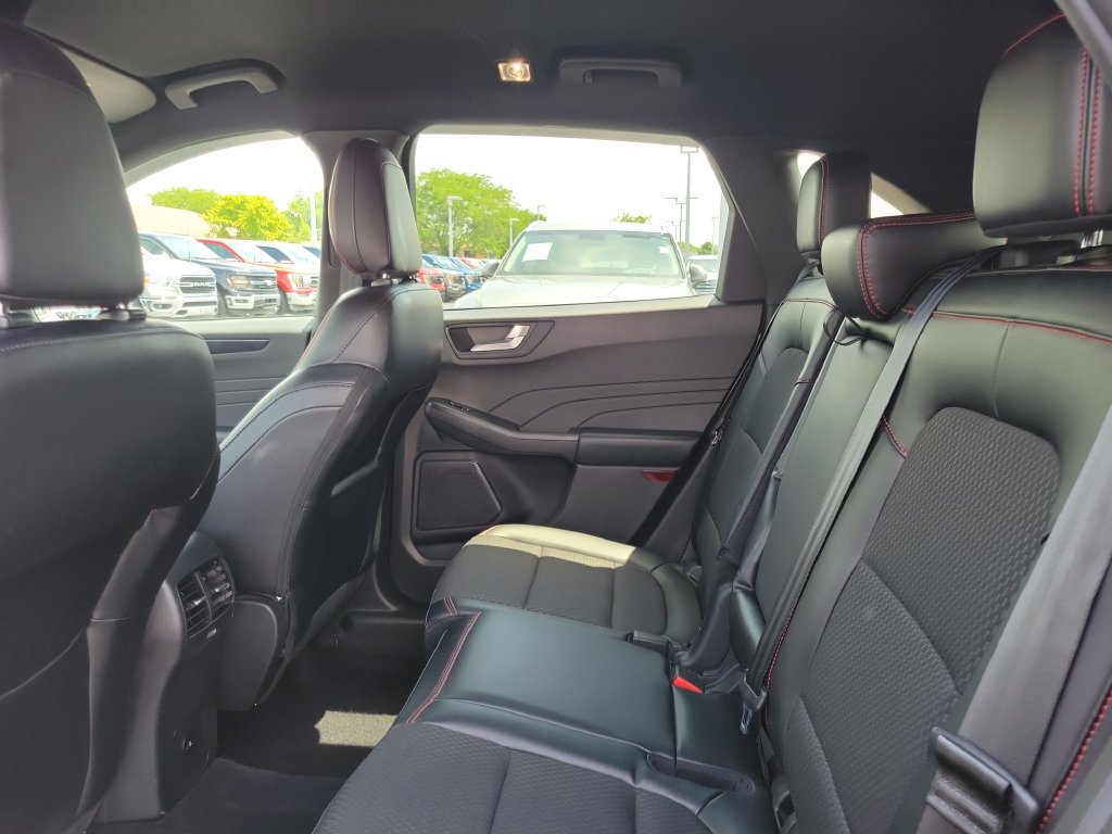 Certified 2023 Ford Escape ST-Line w/ Tech Pack #1 FWD image 15