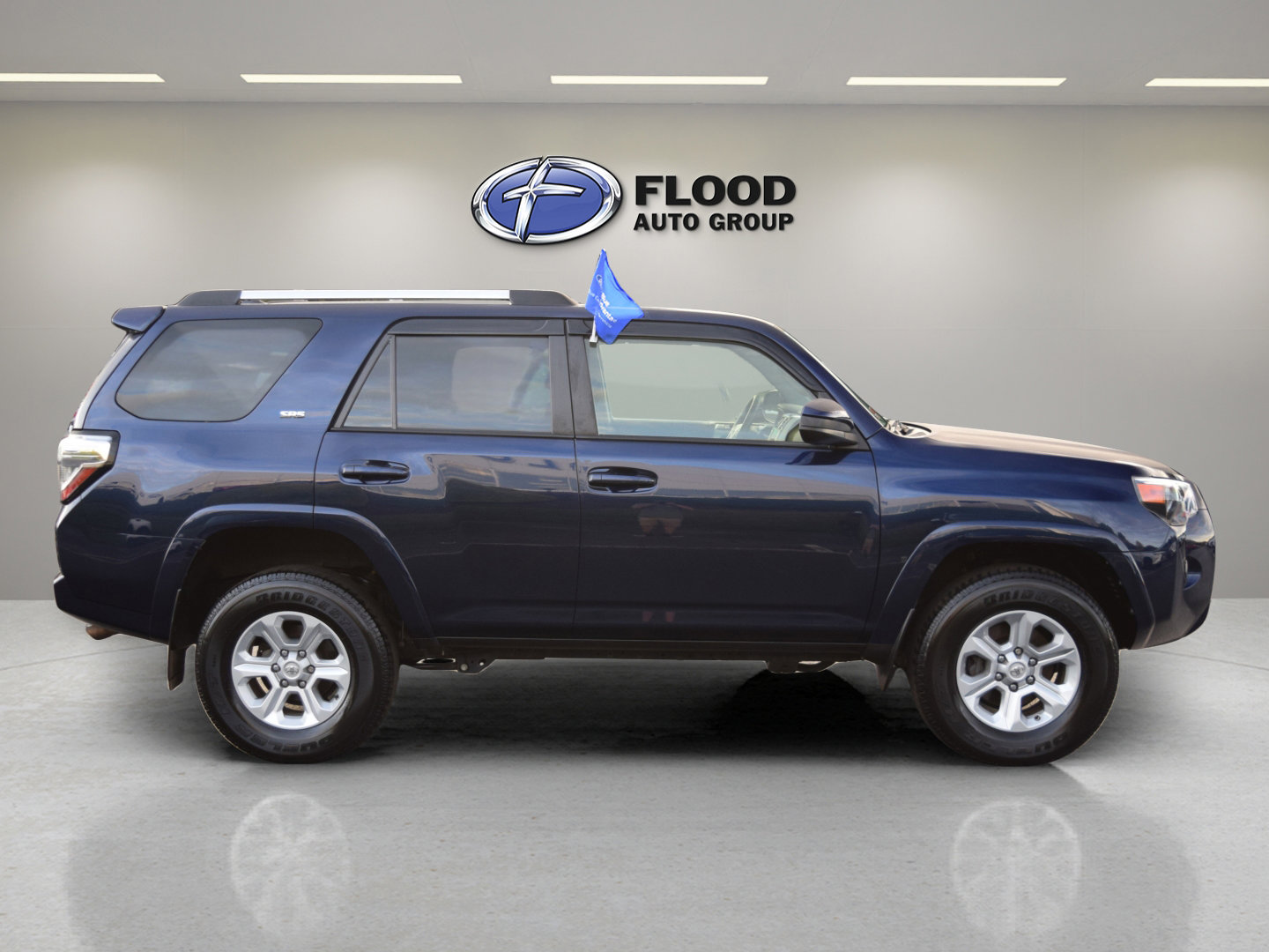 Used 2022 Toyota 4Runner SR5 image 3