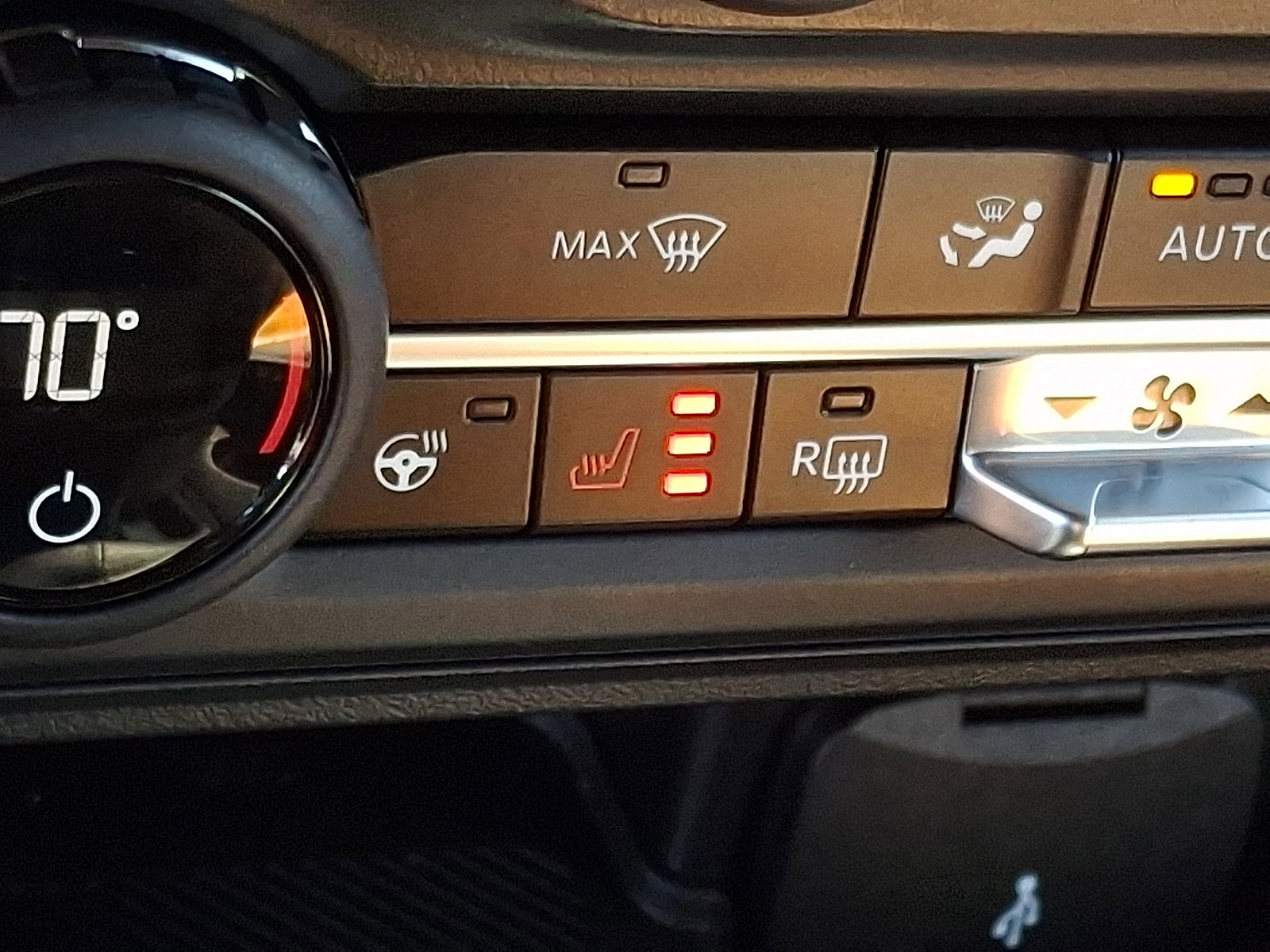 Certified 2025 Ford Bronco Outer Banks w/ Black Appearance Package image 24