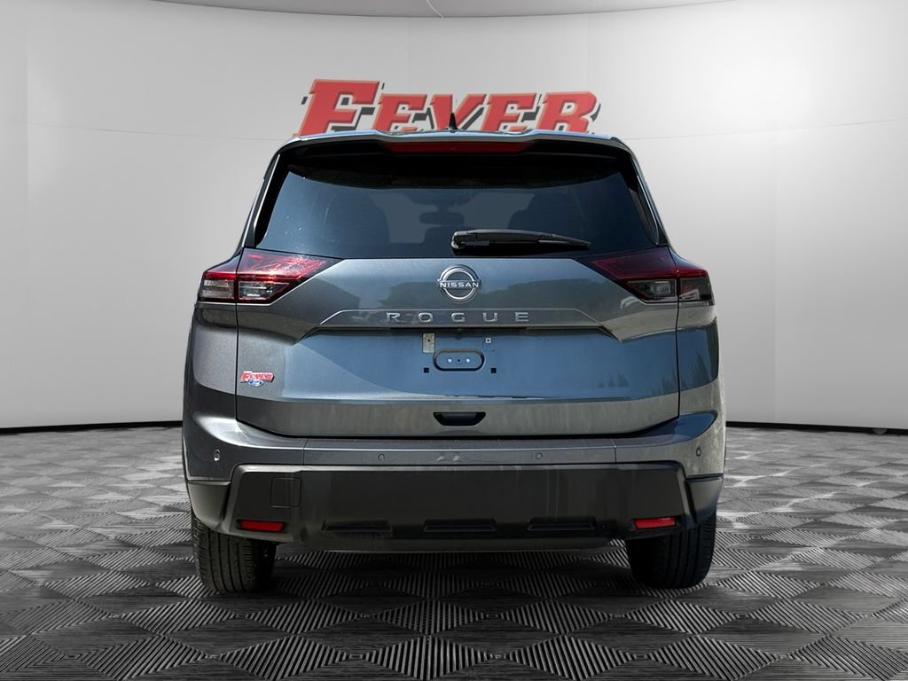 Used 2024 Nissan Rogue S FWD image 4