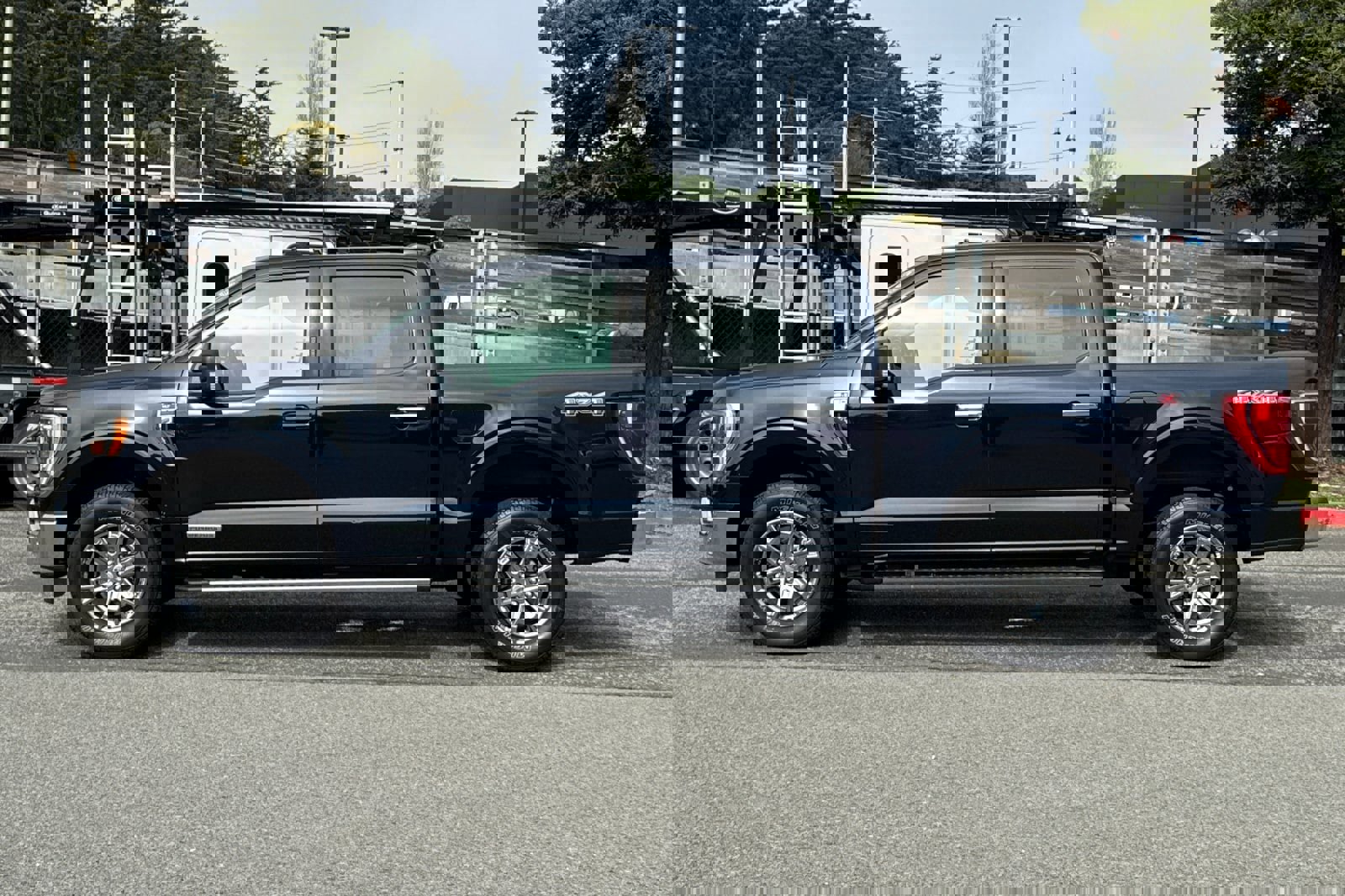 Certified 2021 Ford F150 XLT w/ Equipment Group 302A High image 7