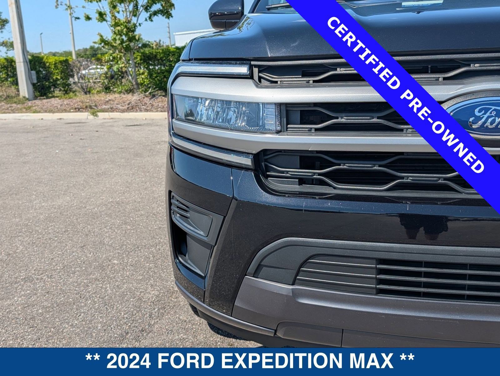 Certified 2024 Ford Expedition Max XLT image 10