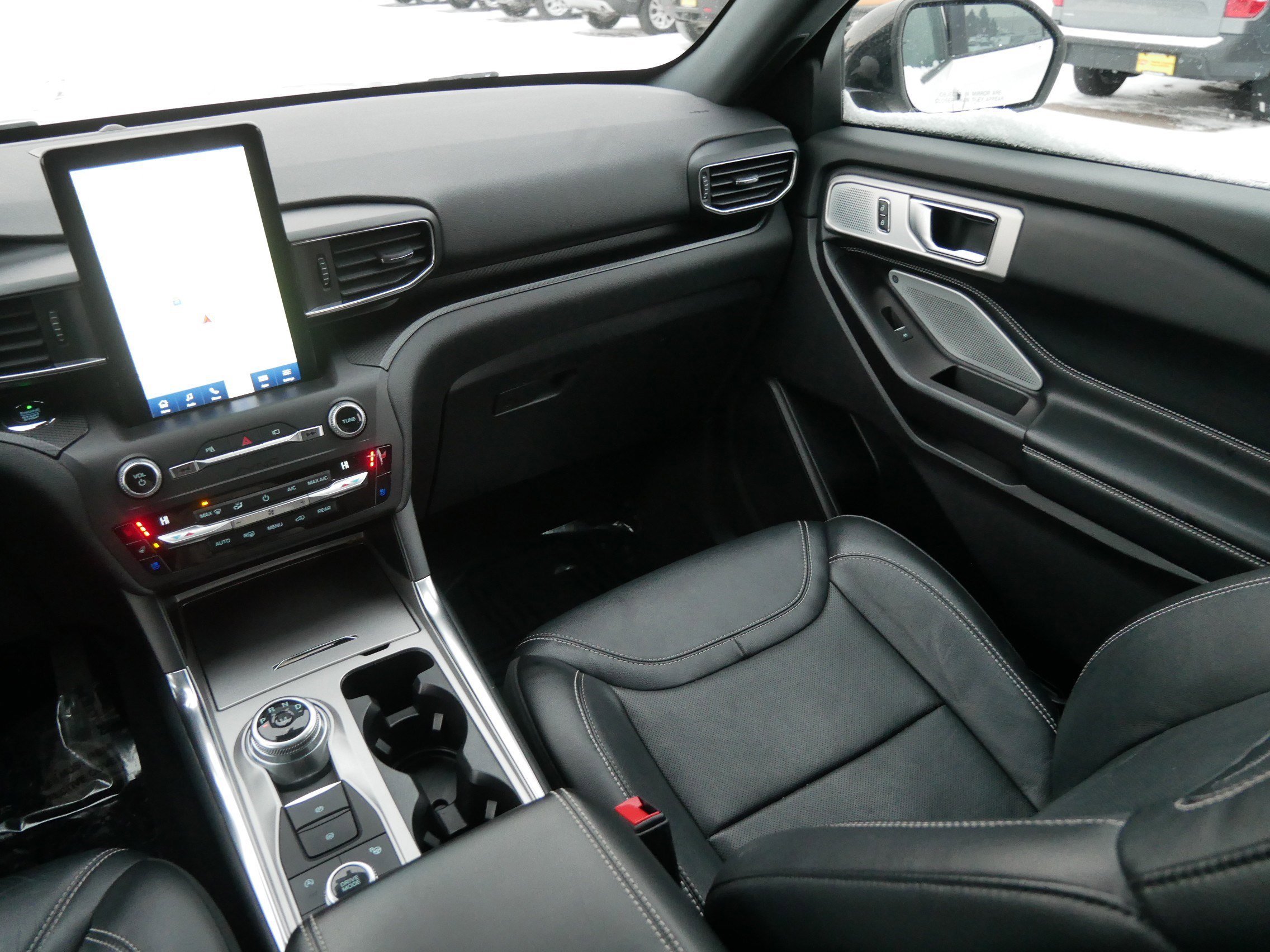 Certified 2020 Ford Explorer ST w/ ST Street Pack image 11