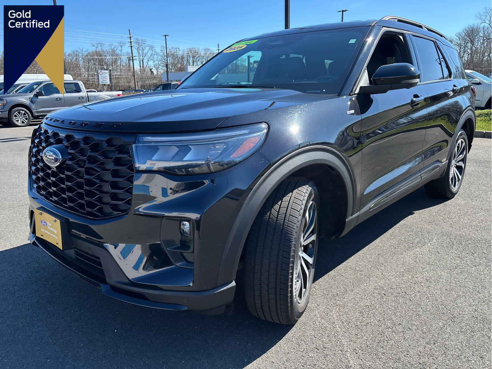 Certified 2025 Ford Explorer ST-Line image 1