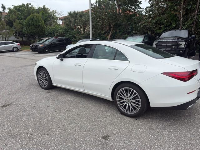 Used 2025 Mercedes-Benz CLA 250 image 3