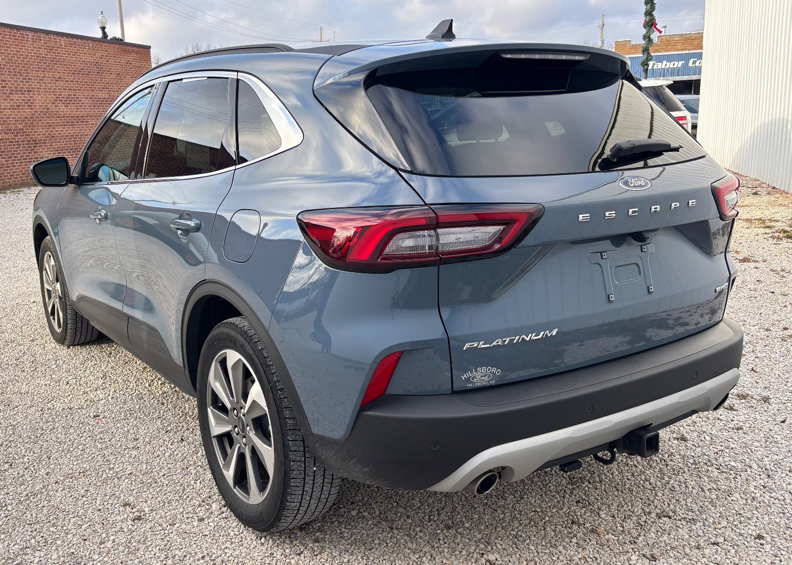 Certified 2025 Ford Escape Platinum w/ Premium Technology Package image 10