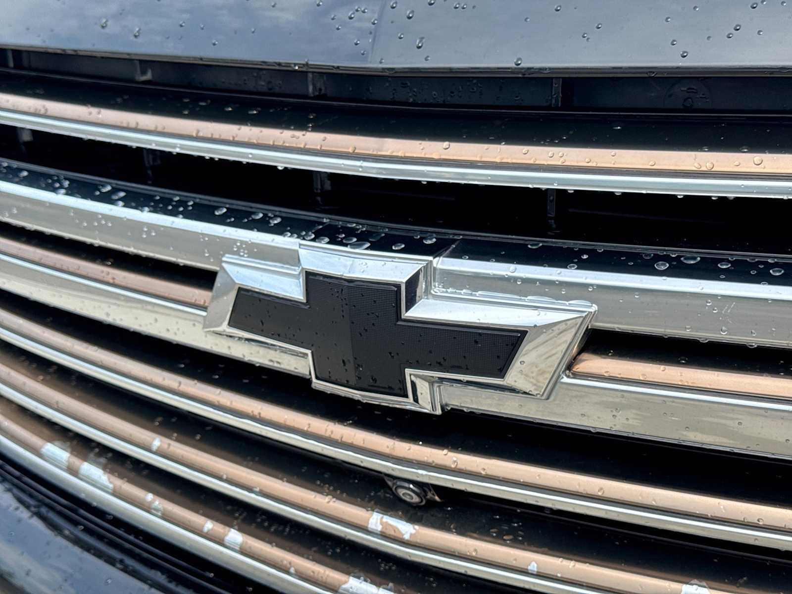 Used 2021 Chevrolet Suburban High Country w/ Premium Package AWD/4WD image 11