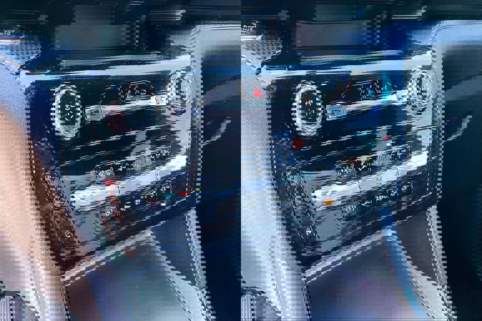 Certified 2023 Ford Explorer ST-Line image 32