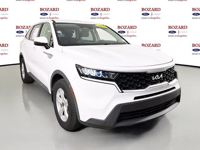 Used 2022 Kia Sorento LX FWD image 1