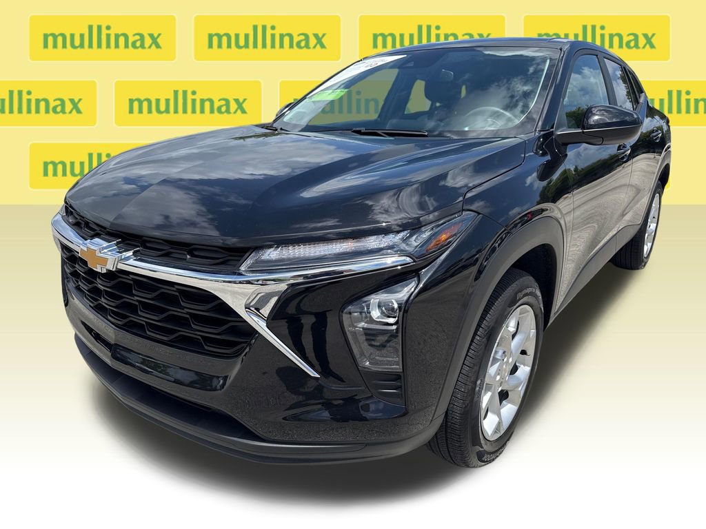 Used 2024 Chevrolet Trax LS w/ LS Convenience Package FWD image 10