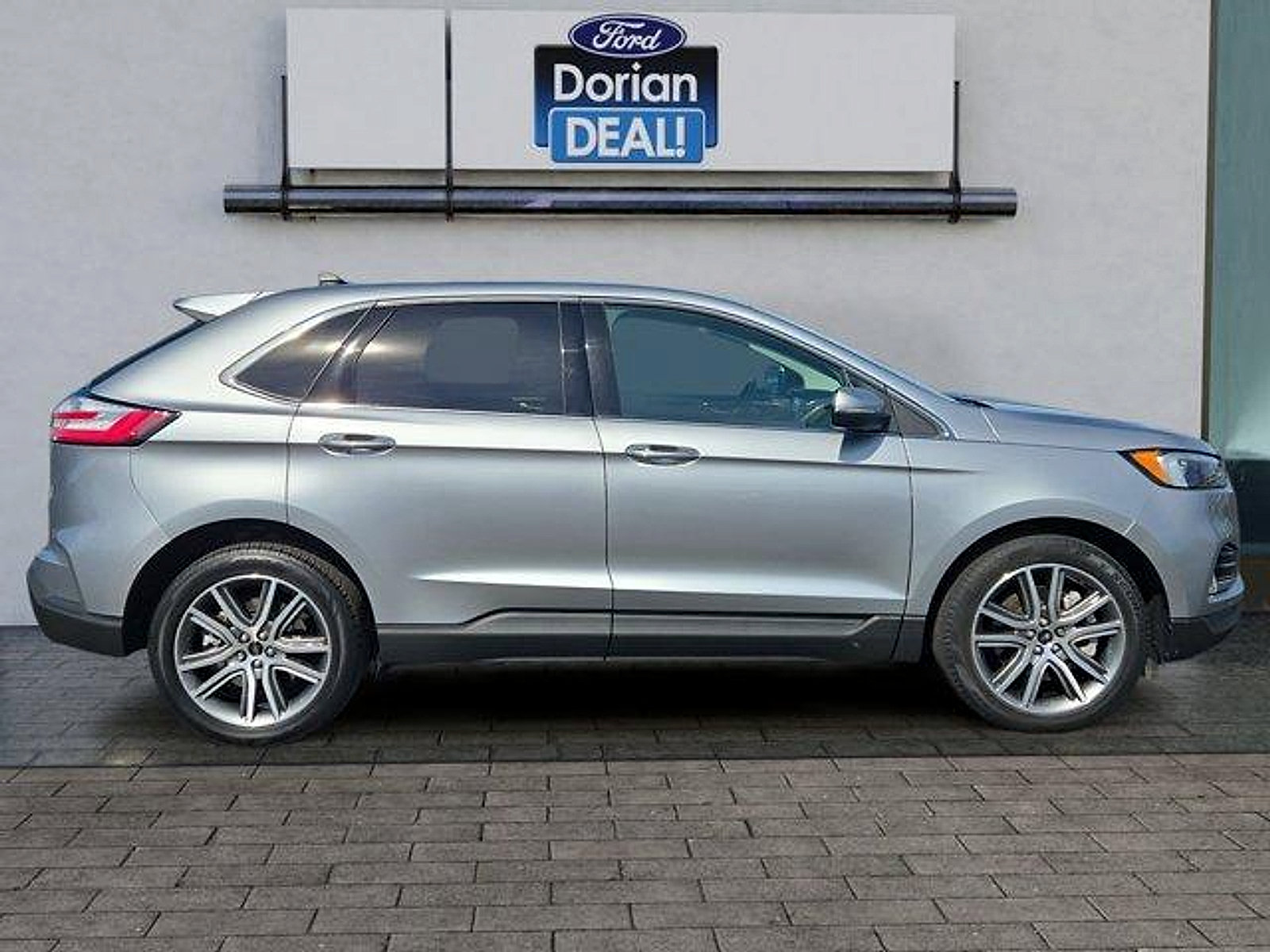 Certified 2023 Ford Edge Titanium w/ Class II Trailer Tow Package AWD/4WD image 2