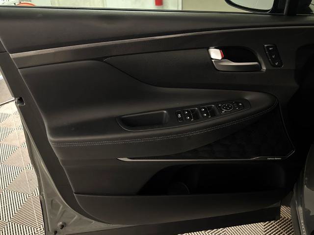 Used 2022 Hyundai Santa Fe Limited FWD image 16