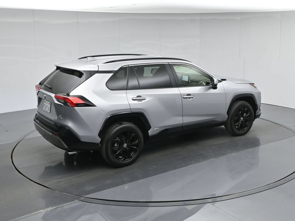 Used 2025 Toyota RAV4 SE AWD/4WD image 43
