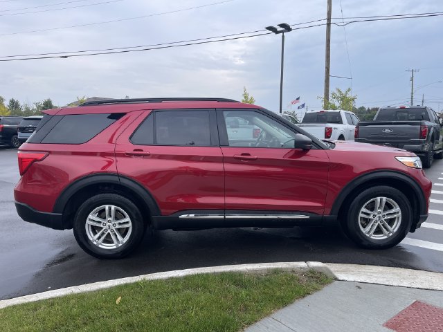 Certified 2023 Ford Explorer XLT w/ Equipment Group 202A AWD/4WD image 6