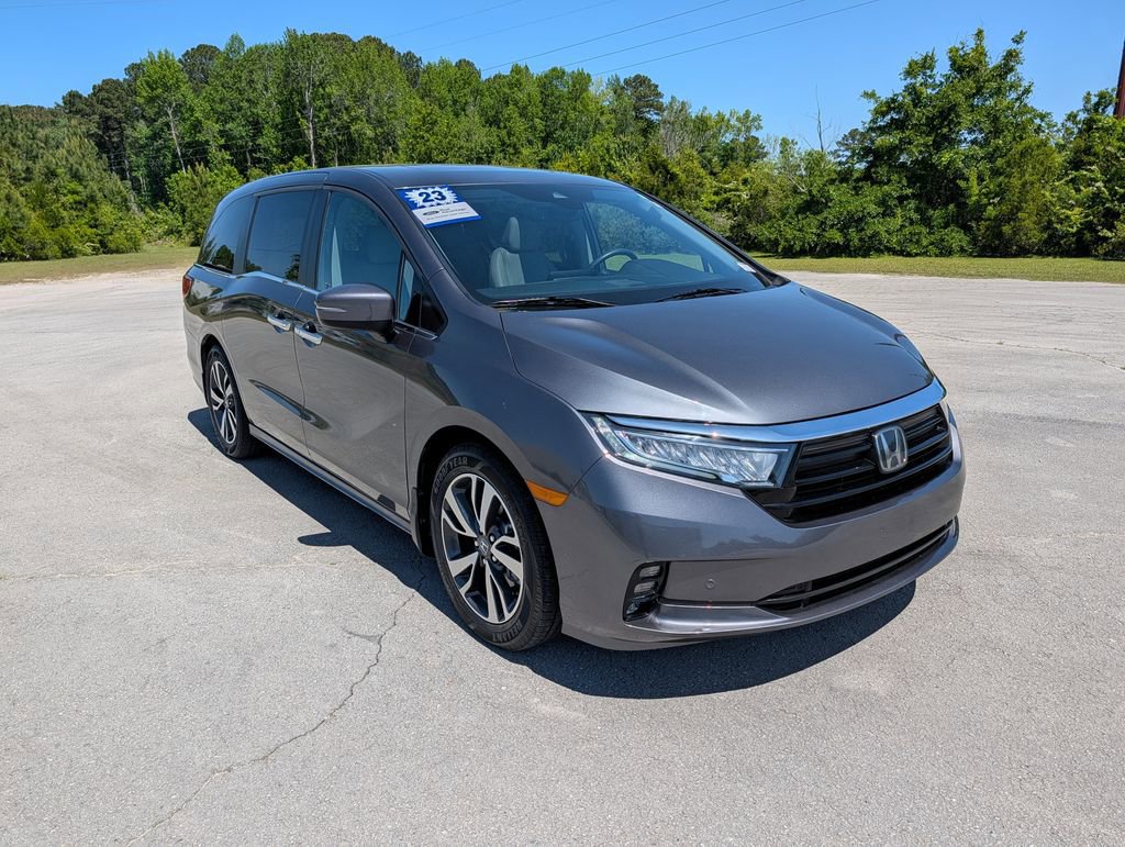 Used 2023 Honda Odyssey Touring image 3