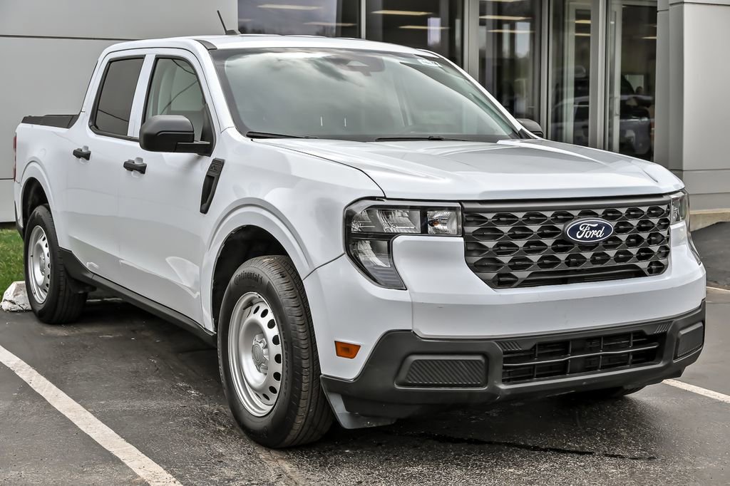Certified 2025 Ford Maverick XL FWD image 13