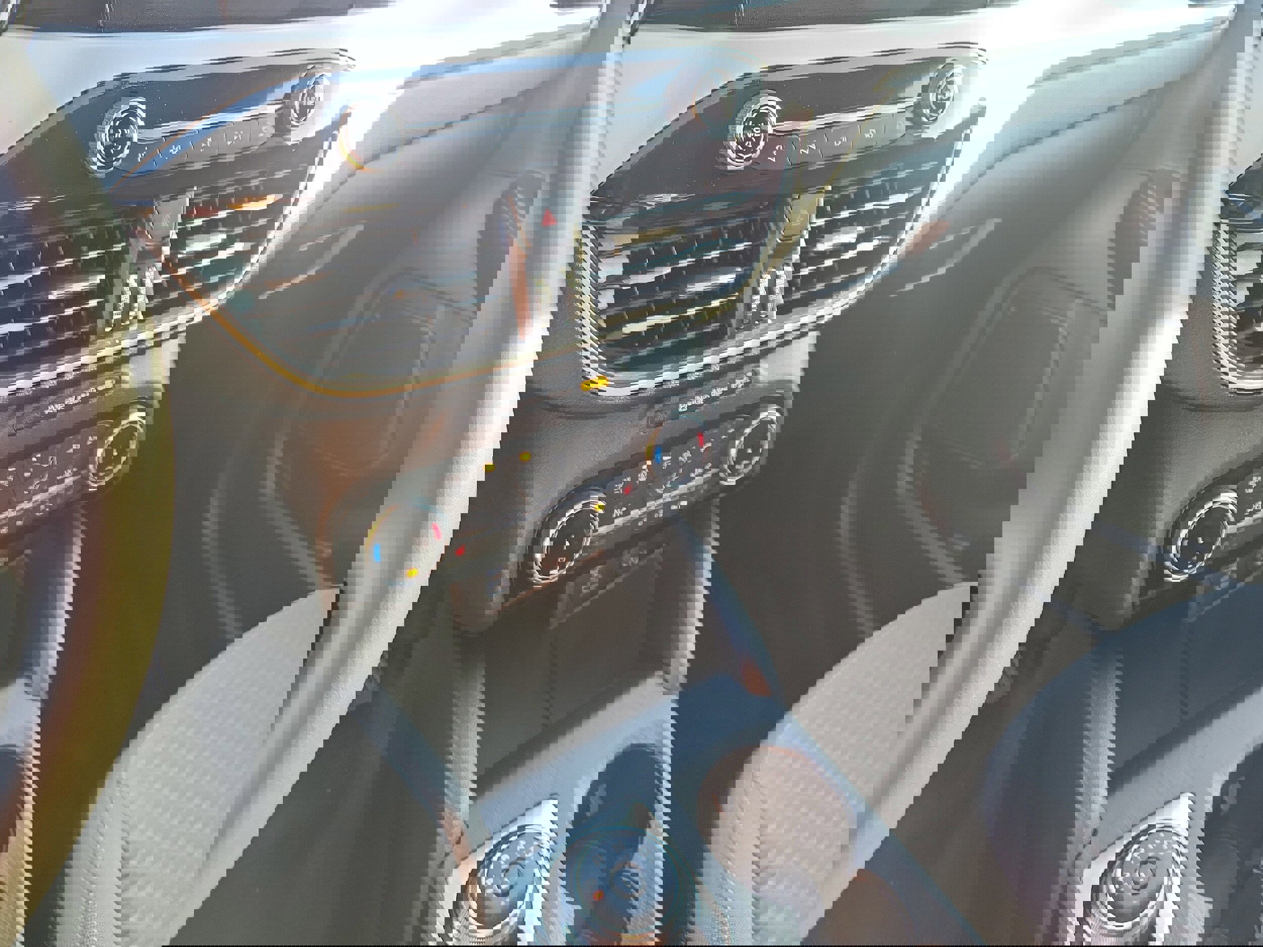 Certified 2022 Ford Escape SE w/ Convenience Package image 32