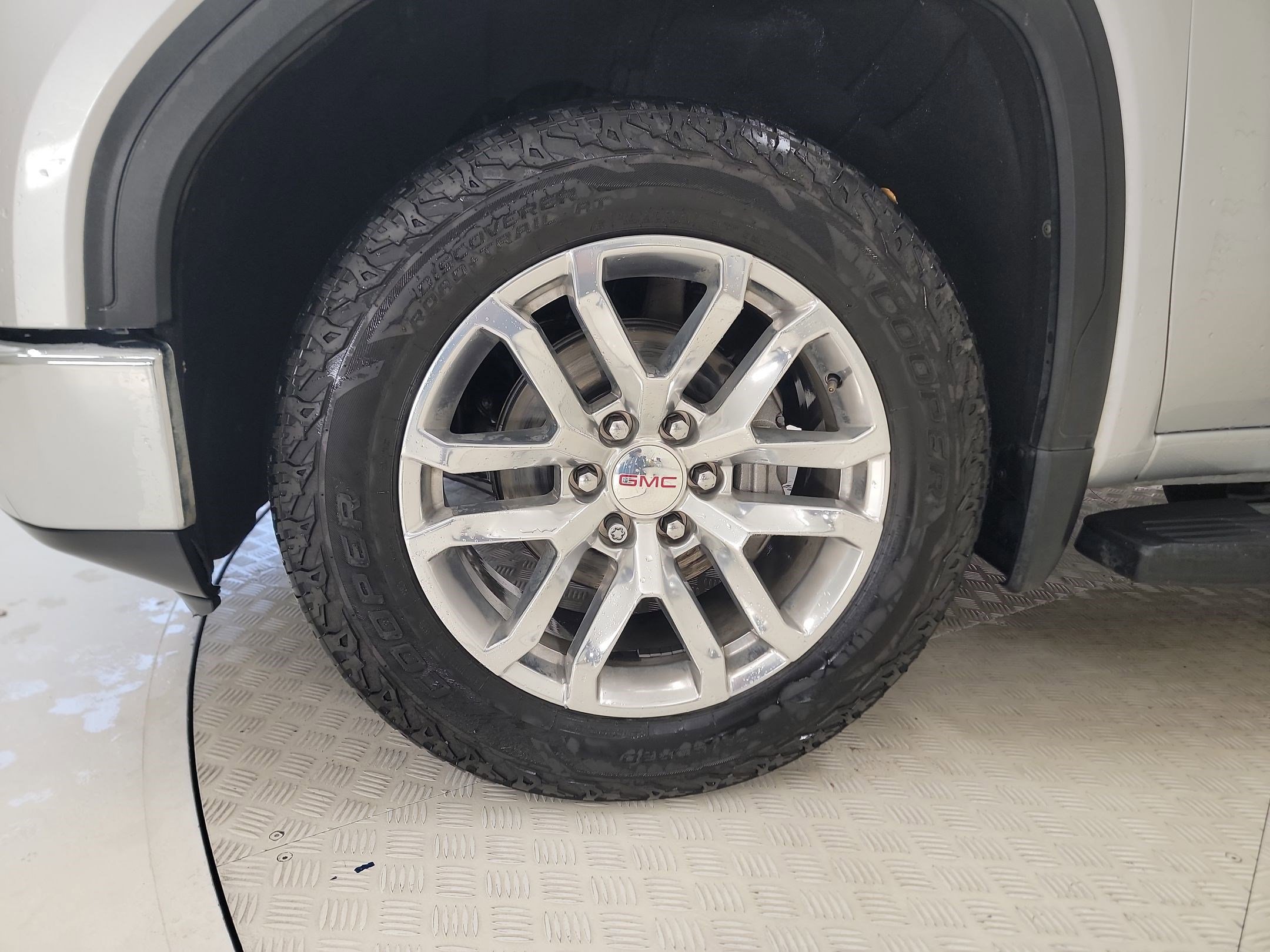 Used 2020 GMC Sierra 1500 SLT image 10