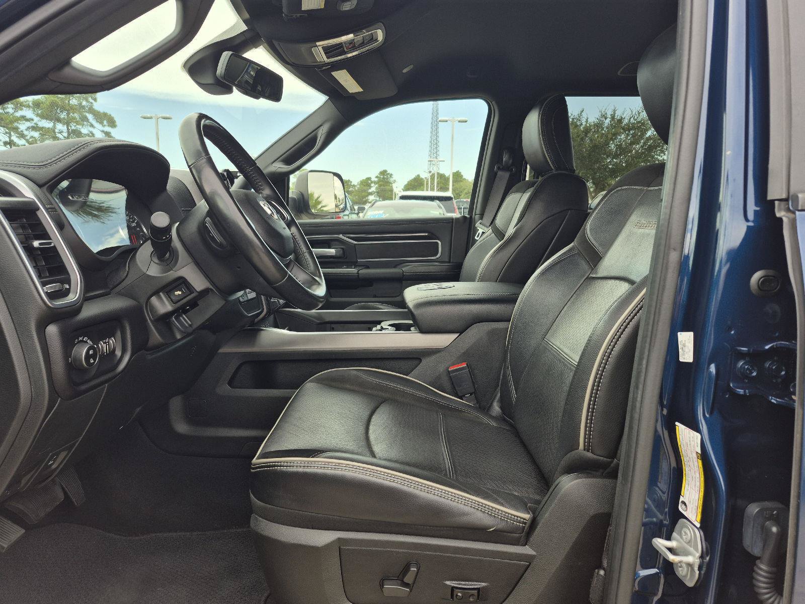 Used 2021 RAM 2500 Laramie w/ Night Edition AWD/4WD image 2