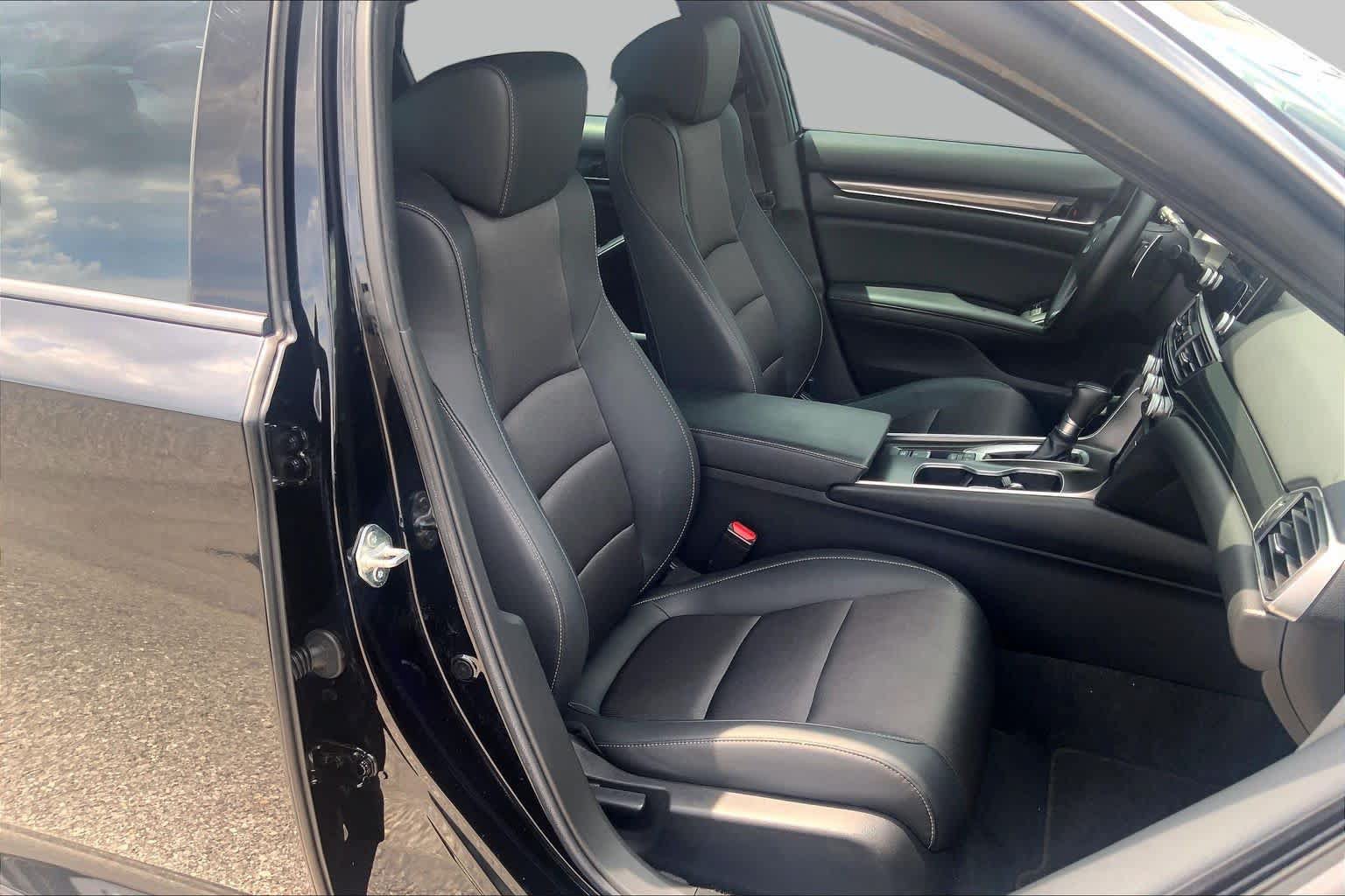 Used 2022 Honda Accord Sport image 9