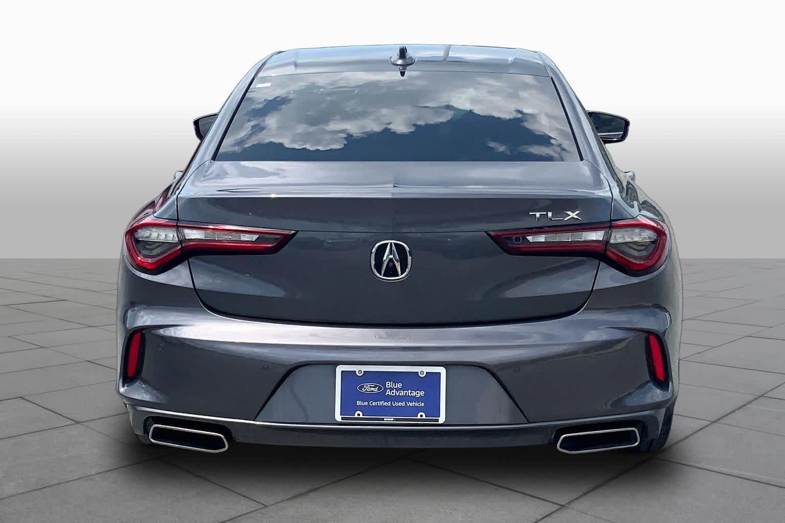 Used 2023 Acura TLX w/ Technology Package FWD image 5