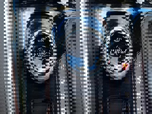 Used 2025 GMC Canyon AT4 w/ AT4 Premium Package image 23